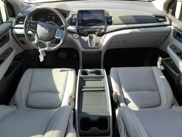 5FNRL6H7XJB102864 2018 HONDA ODYSSEY - Image 8