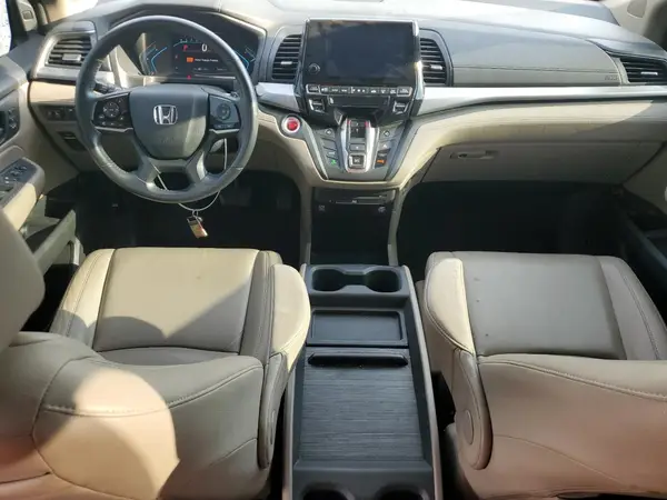 5FNRL6H7XJB105747 2018 HONDA ODYSSEY - Image 8