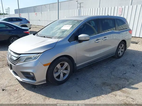5FNRL6H7XJB107532 2018 HONDA ODYSSEY - Image 2