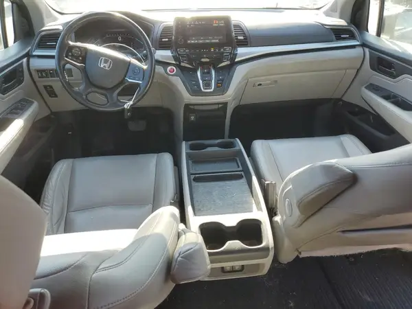 5FNRL6H7XJB109717 2018 HONDA ODYSSEY - Image 8