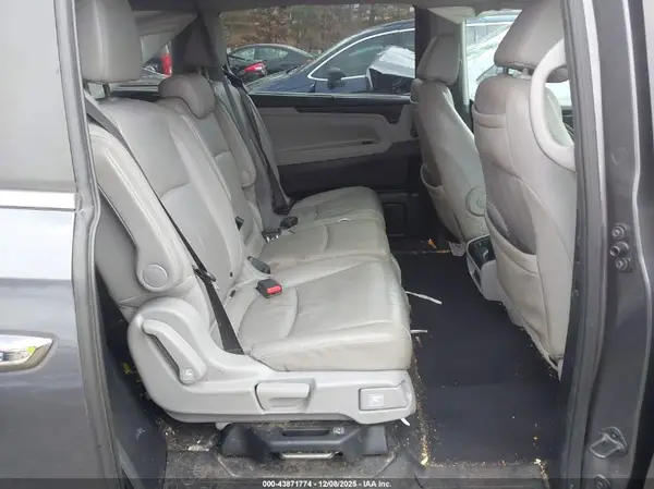 5FNRL6H7XKB059581 2019 HONDA ODYSSEY - Image 8