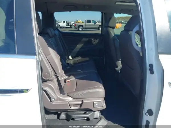 5FNRL6H7XKB096727 2019 HONDA ODYSSEY - Image 8