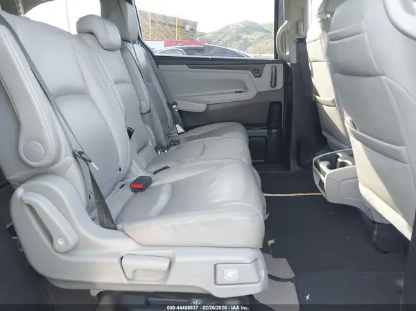 5FNRL6H7XKB105863 2019 HONDA ODYSSEY - Image 8