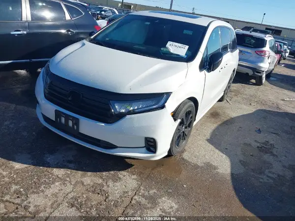 5FNRL6H7XPB079997 2023 HONDA ODYSSEY - Image 2