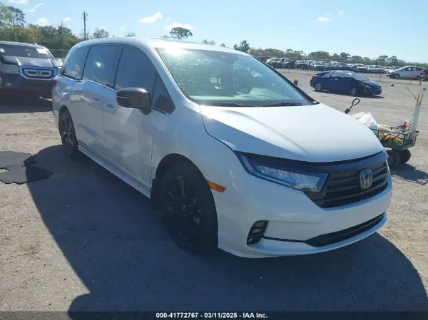 5FNRL6H7XRB055945 2024 HONDA ODYSSEY - Image 1