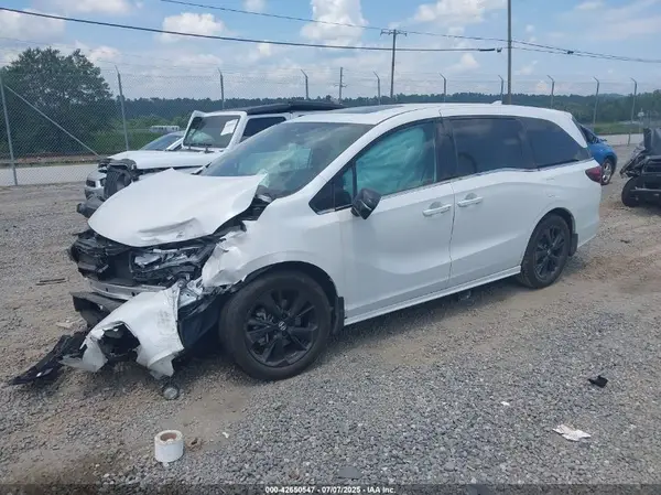 5FNRL6H7XRB069005 2024 HONDA ODYSSEY - Image 2