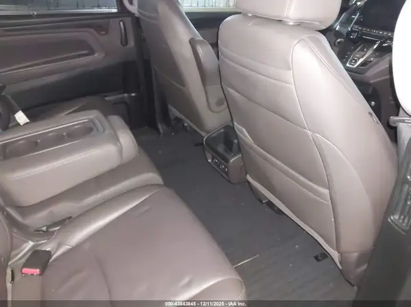 5FNRL6H80JB030419 2018 HONDA ODYSSEY - Image 8