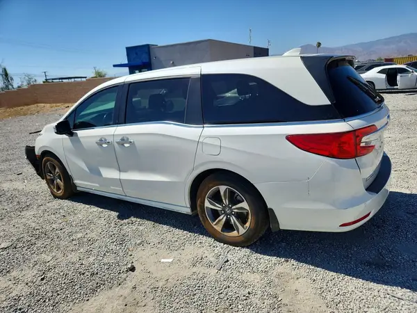 5FNRL6H80JB049522 2018 HONDA ODYSSEY - Image 2
