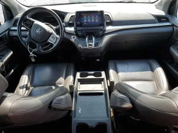 5FNRL6H80JB061086 2018 HONDA ODYSSEY - Image 8