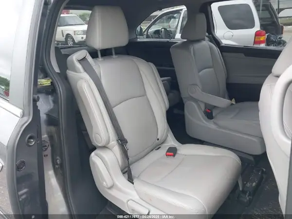 5FNRL6H80KB118663 2019 HONDA ODYSSEY - Image 8