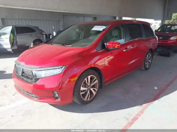 5FNRL6H80PB048055 2023 HONDA ODYSSEY - Image 2