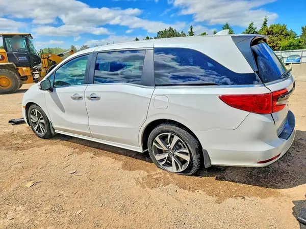 5FNRL6H80RB016693 2024 HONDA ODYSSEY - Image 2