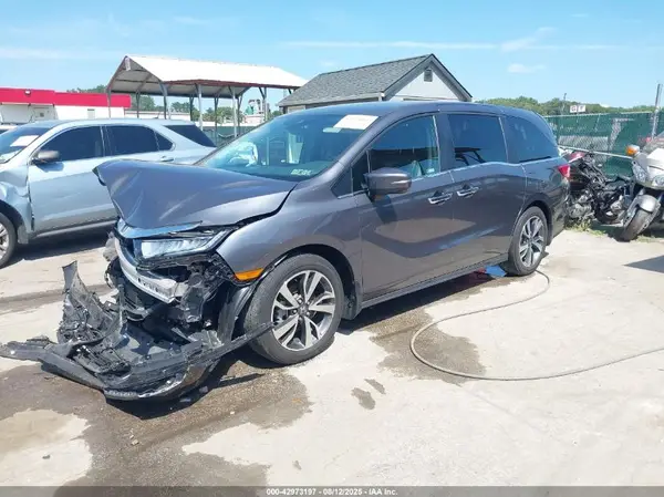 5FNRL6H80RB031758 2024 HONDA ODYSSEY - Image 2