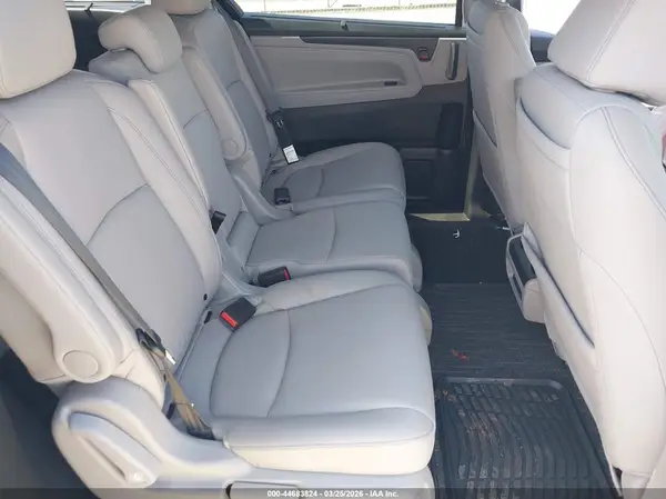 5FNRL6H80RB042663 2024 HONDA ODYSSEY - Image 8
