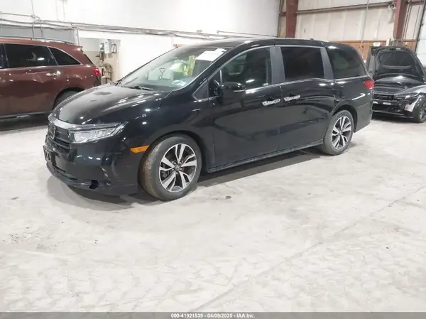 5FNRL6H80RB044915 2024 HONDA ODYSSEY - Image 2