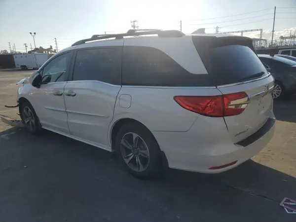 5FNRL6H81JB002032 2018 HONDA ODYSSEY - Image 2