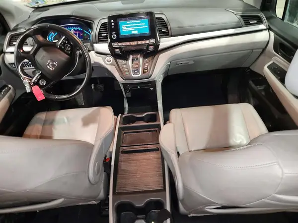 5FNRL6H81JB006534 2018 HONDA ODYSSEY - Image 8