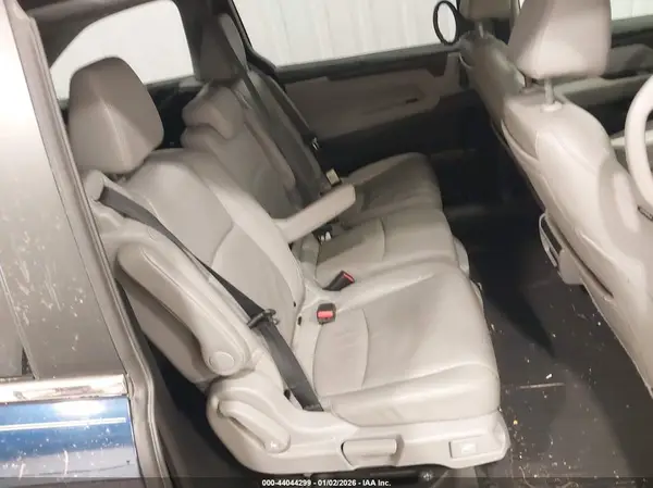 5FNRL6H81JB010177 2018 HONDA ODYSSEY - Image 8