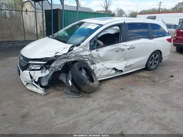 5FNRL6H81JB023530 2018 HONDA ODYSSEY - Image 2