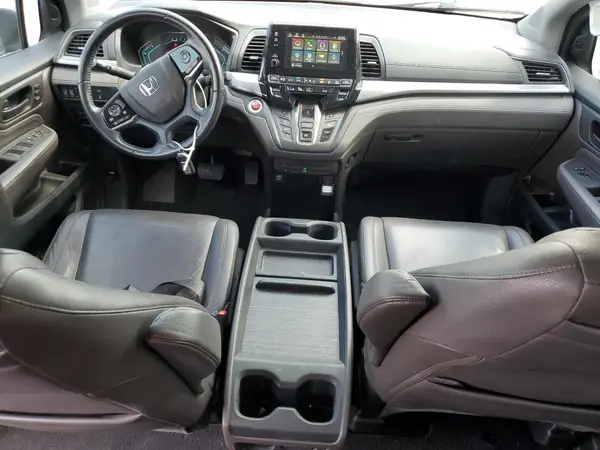 5FNRL6H81JB025648 2018 HONDA ODYSSEY - Image 8