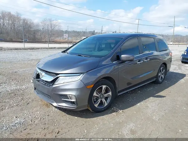 5FNRL6H81JB031689 2018 HONDA ODYSSEY - Image 2