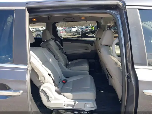5FNRL6H81JB031689 2018 HONDA ODYSSEY - Image 8