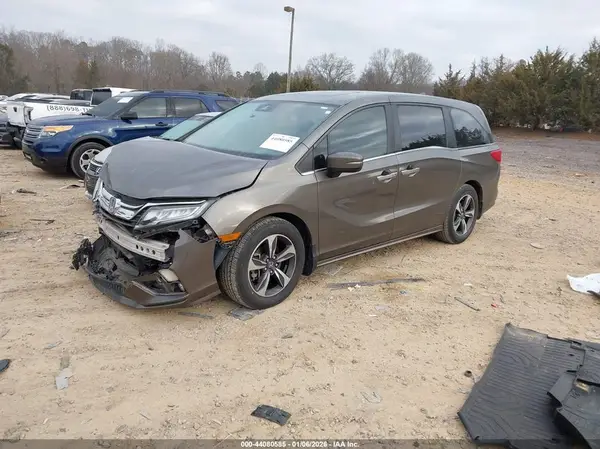 5FNRL6H81JB043504 2018 HONDA ODYSSEY - Image 2
