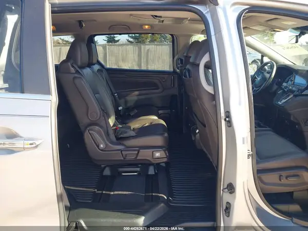5FNRL6H81JB051571 2018 HONDA ODYSSEY - Image 8