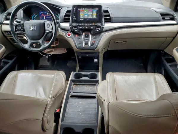 5FNRL6H81JB052557 2018 HONDA ODYSSEY - Image 8