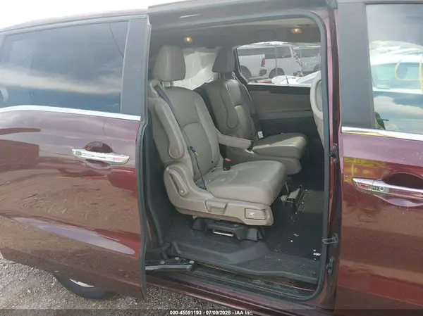5FNRL6H81JB063171 2018 HONDA ODYSSEY - Image 8