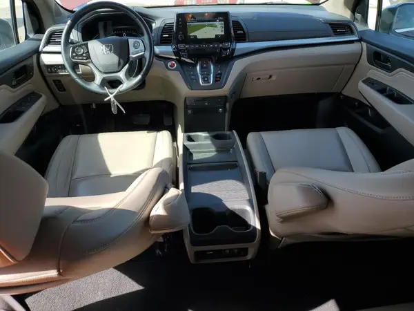 5FNRL6H81JB076891 2018 HONDA ODYSSEY - Image 8