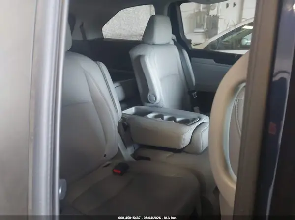 5FNRL6H81NB001596 2022 HONDA ODYSSEY - Image 8