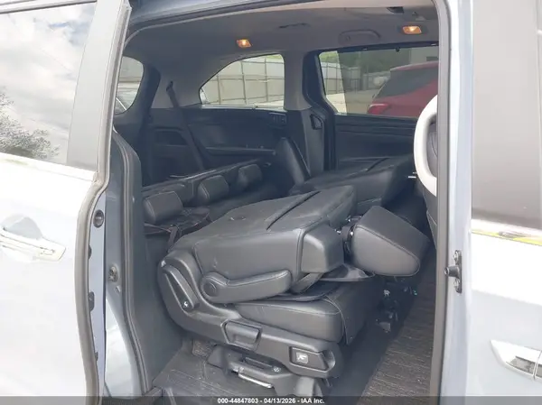 5FNRL6H81PB001570 2023 HONDA ODYSSEY - Image 8