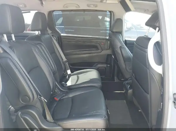 5FNRL6H81PB068394 2023 HONDA ODYSSEY - Image 8
