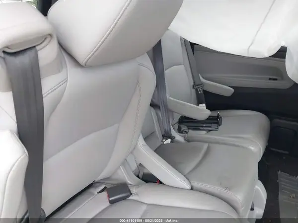 5FNRL6H81RB010952 2024 HONDA ODYSSEY - Image 8