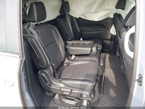 5FNRL6H81SB061034 2025 HONDA ODYSSEY - Image 8