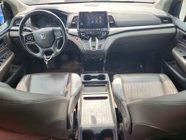5FNRL6H82JB004114 2018 HONDA ODYSSEY - Image 8