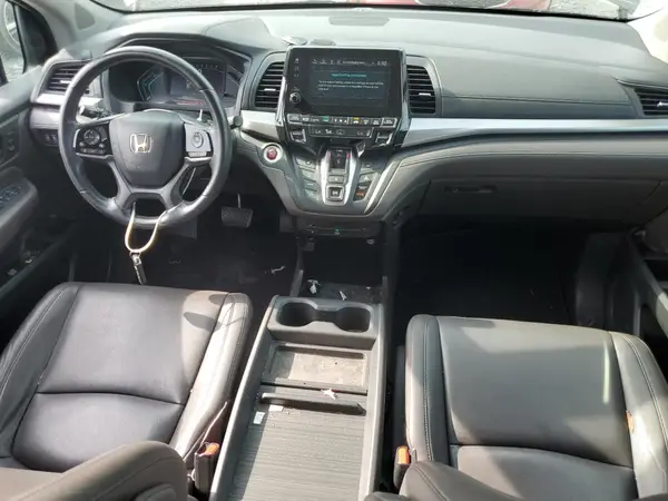 5FNRL6H82JB008020 2018 HONDA ODYSSEY - Image 8