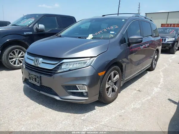5FNRL6H82JB012276 2018 HONDA ODYSSEY - Image 2