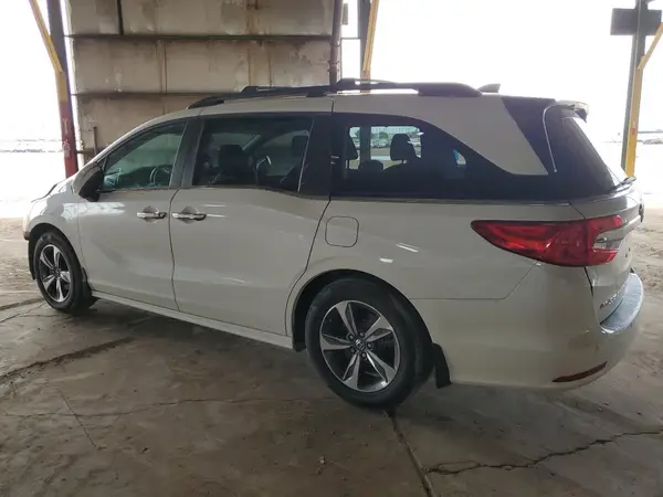 5FNRL6H82JB028347 2018 HONDA ODYSSEY - Image 2