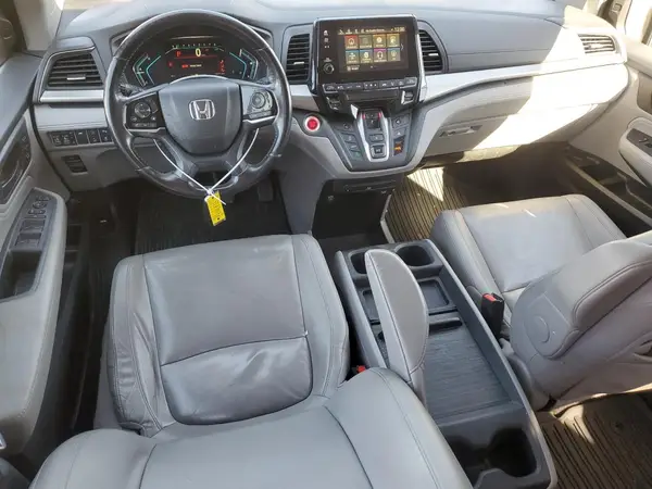 5FNRL6H82JB028879 2018 HONDA ODYSSEY - Image 8