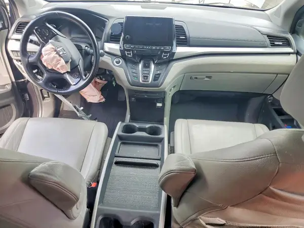5FNRL6H82JB038389 2018 HONDA ODYSSEY - Image 8