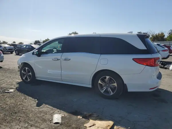 5FNRL6H82JB039395 2018 HONDA ODYSSEY - Image 2