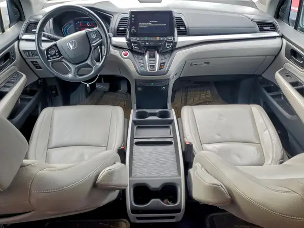 5FNRL6H82JB049991 2018 HONDA ODYSSEY - Image 8