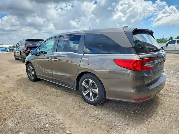 5FNRL6H82JB078276 2018 HONDA ODYSSEY - Image 2