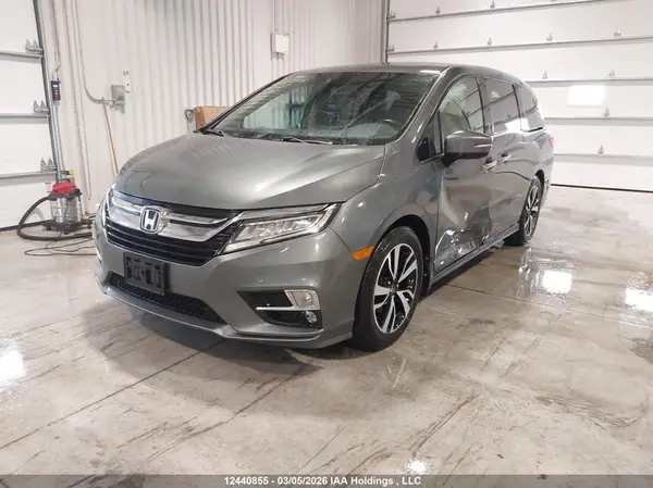 5FNRL6H82JB505066 2018 HONDA ODYSSEY - Image 2