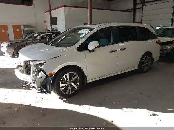 5FNRL6H82NB026586 2022 HONDA ODYSSEY - Image 2