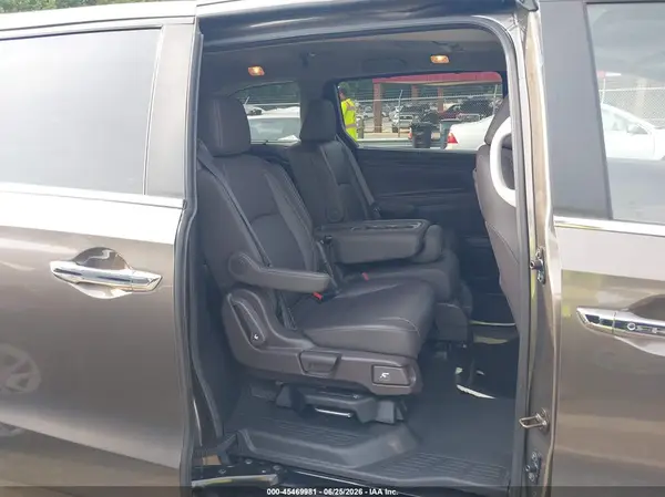 5FNRL6H82NB038446 2022 HONDA ODYSSEY - Image 8