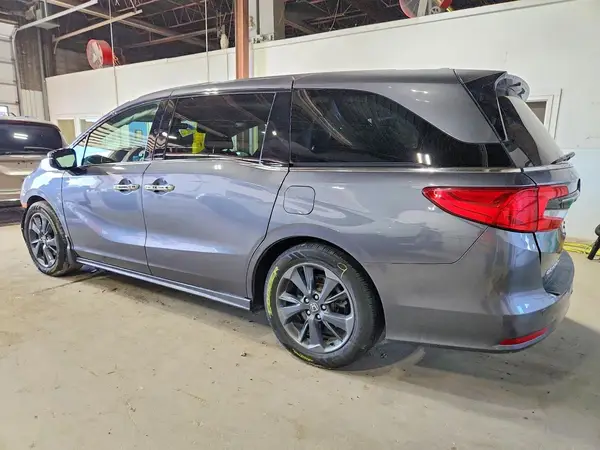 5FNRL6H82NB503792 2022 HONDA ODYSSEY - Image 2