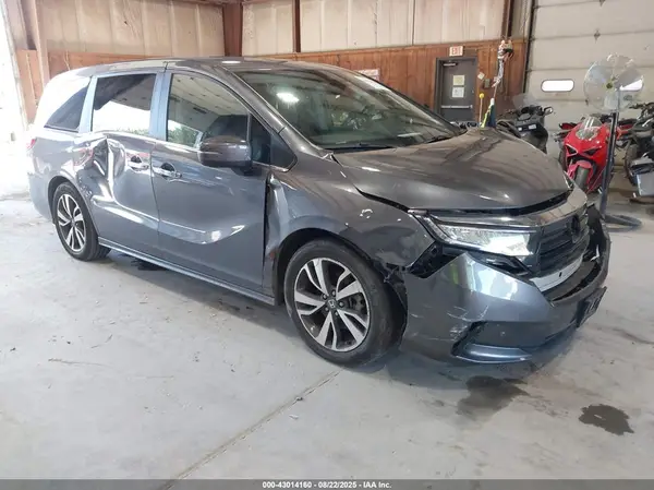 5FNRL6H82PB017969 2023 HONDA ODYSSEY - Image 1